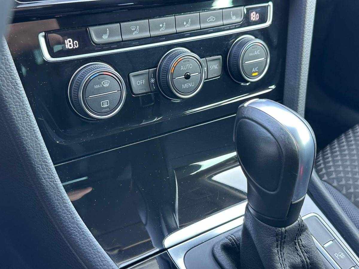 volkswagen-golf-variant-2020-diesel-1968cc