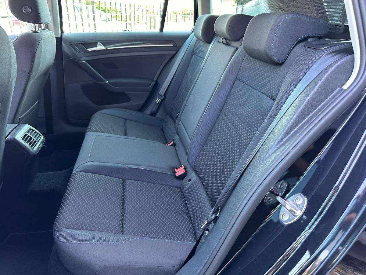 volkswagen-golf-variant-2020-diesel-1968cc