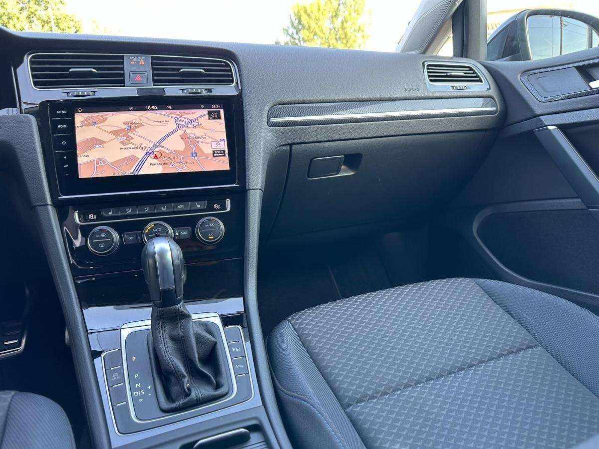 volkswagen-golf-variant-2020-diesel-1968cc