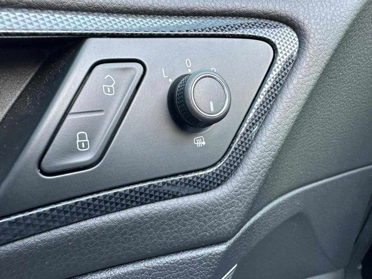 volkswagen-golf-variant-2020-diesel-1968cc