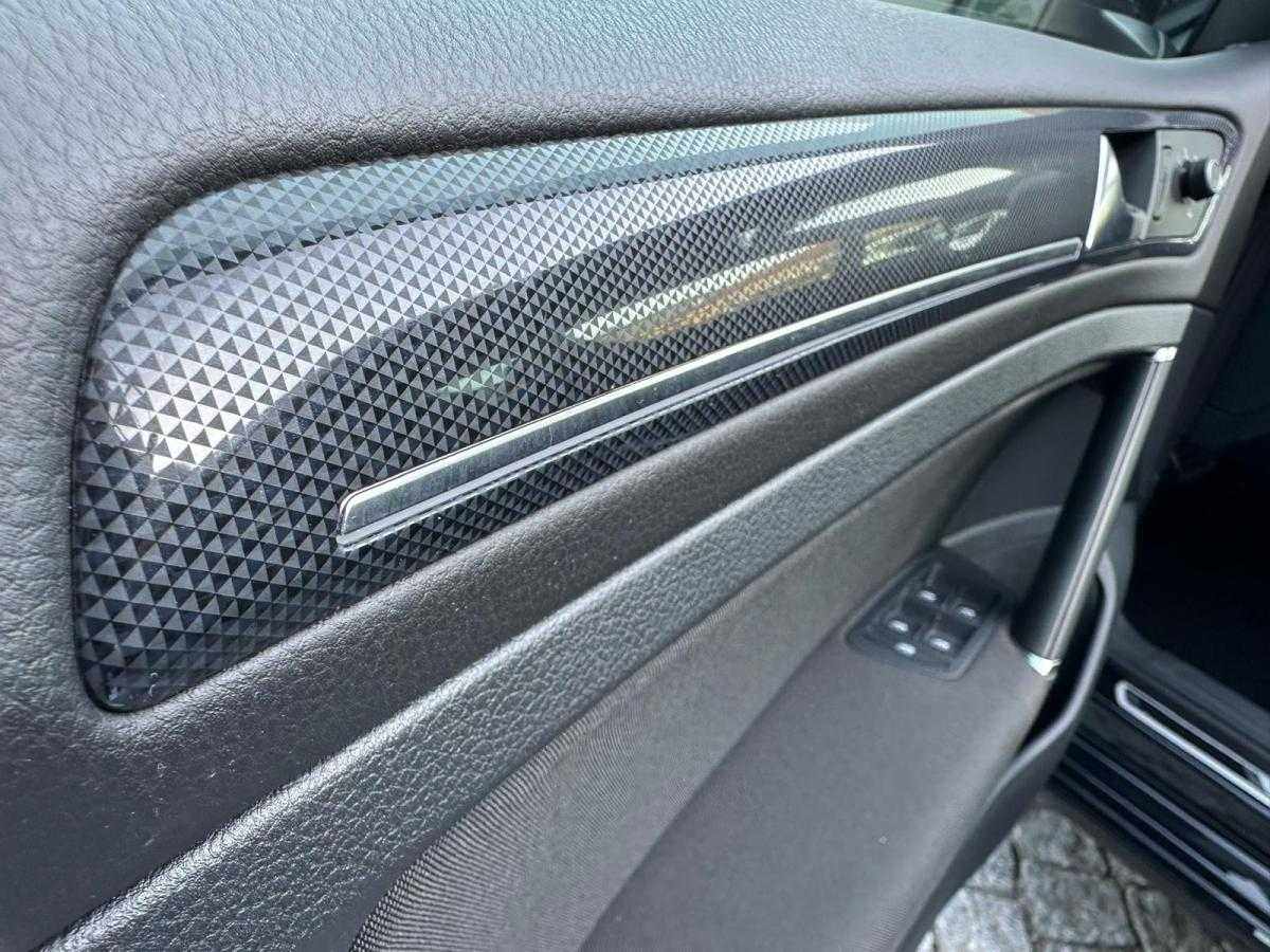 volkswagen-golf-variant-2020-diesel-1968cc