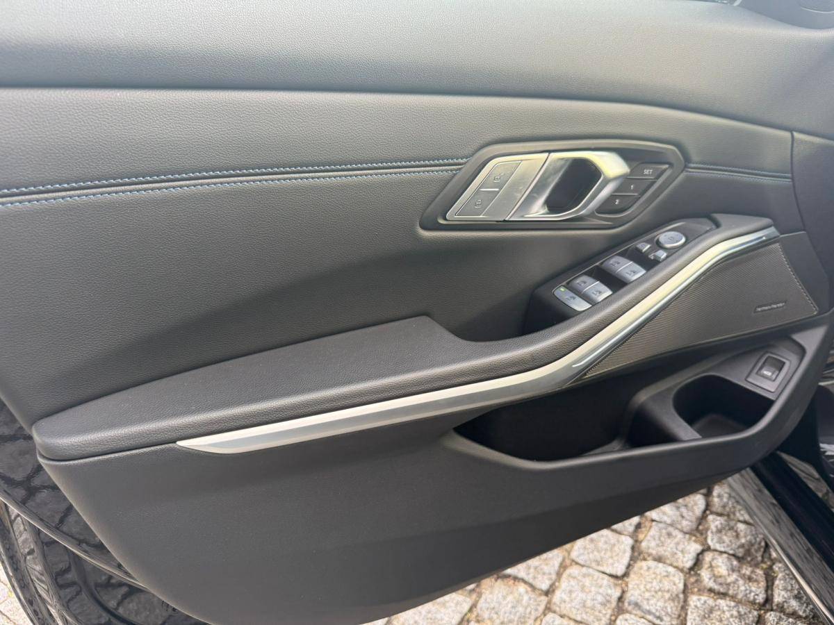 bmw-serie-3-2023-diesel-2993cc