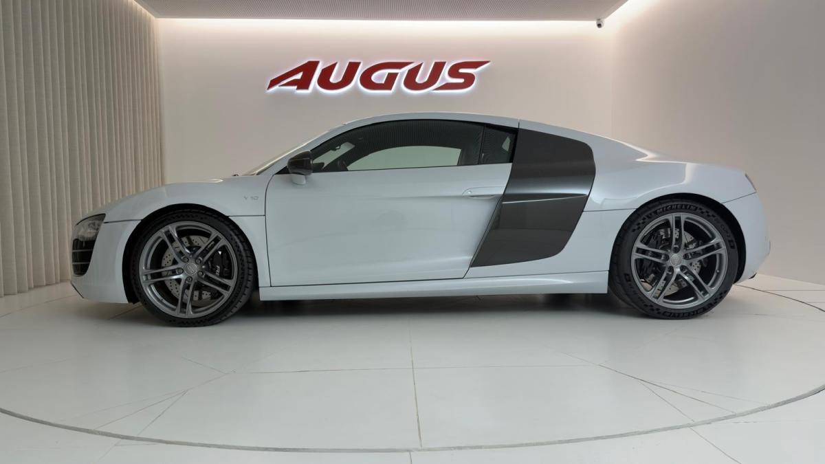 audi-r8-2010-gasolina-5204cc