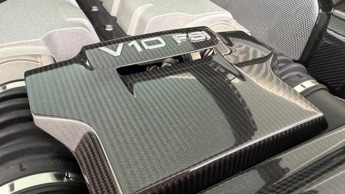 audi-r8-2010-gasolina-5204cc