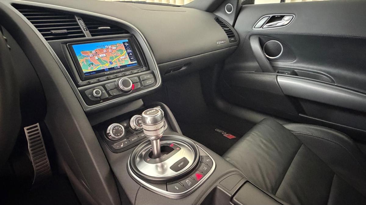 audi-r8-2010-gasolina-5204cc