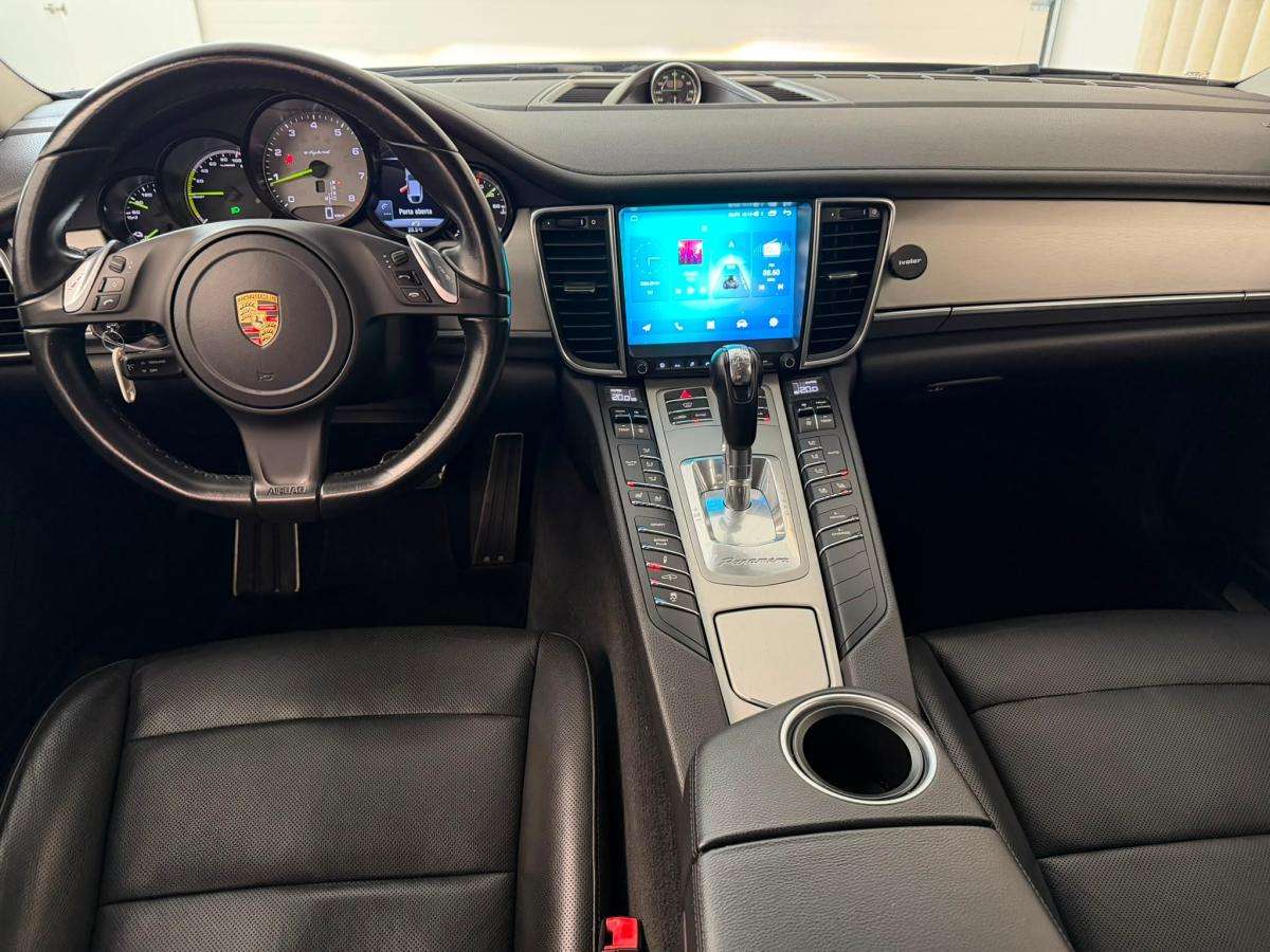 porsche-panamera-2015-hibrido-a-gasolina-2995cc