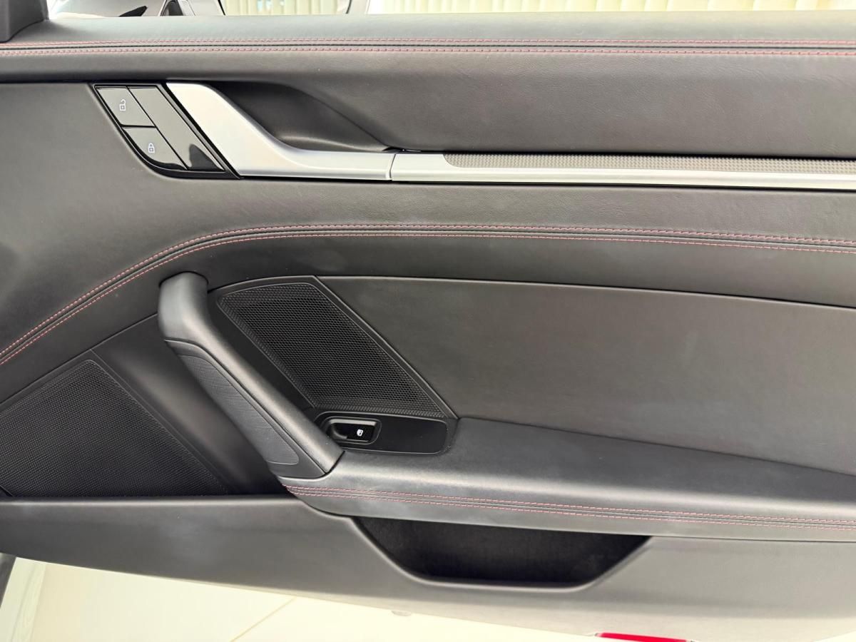 porsche-992-2020-gasolina-2981cc