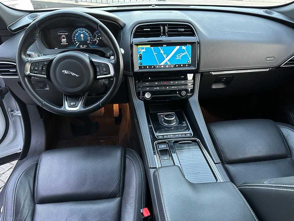 jaguar-f-pace-2018-diesel-1999cc