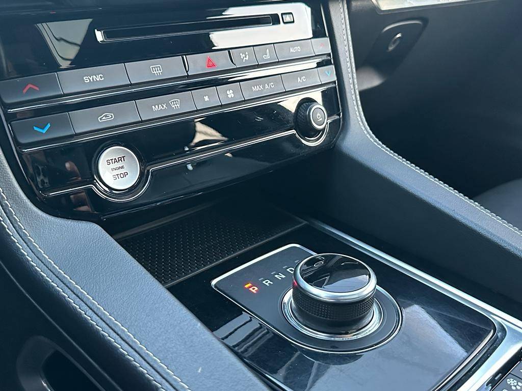 jaguar-f-pace-2018-diesel-1999cc