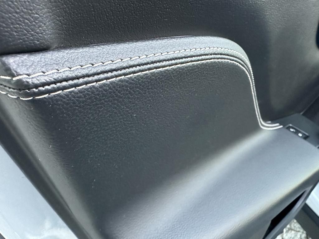 jaguar-f-pace-2018-diesel-1999cc