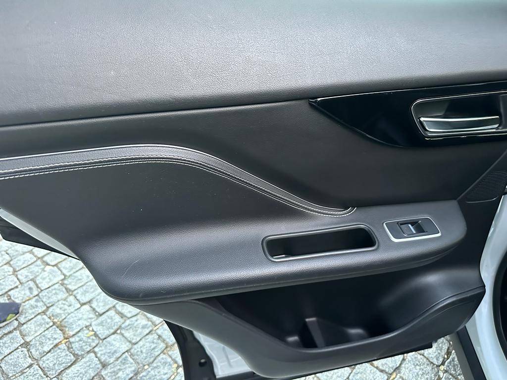 jaguar-f-pace-2018-diesel-1999cc