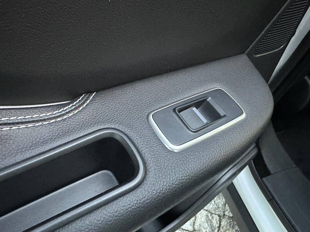 jaguar-f-pace-2018-diesel-1999cc