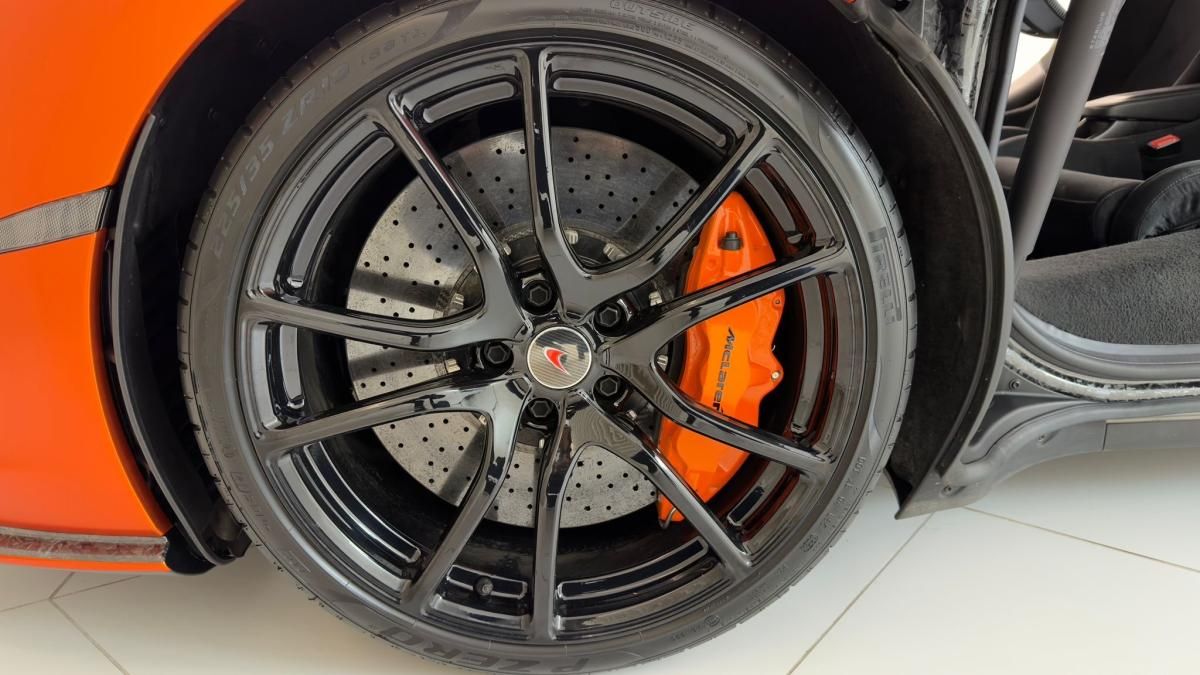 mclaren-570s-2017-gasolina-3799cc