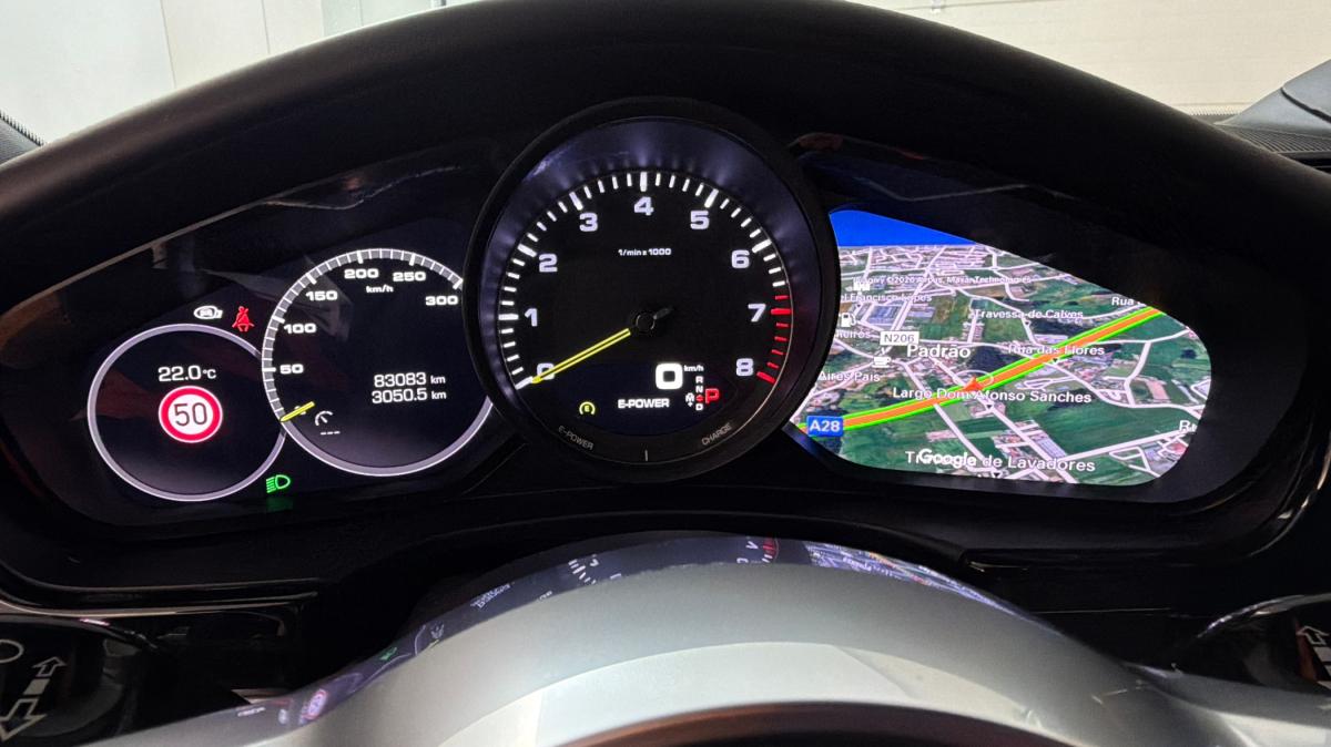 porsche-panamera-sport-turismo-2020-hibrido-a-gasolina-2894cc