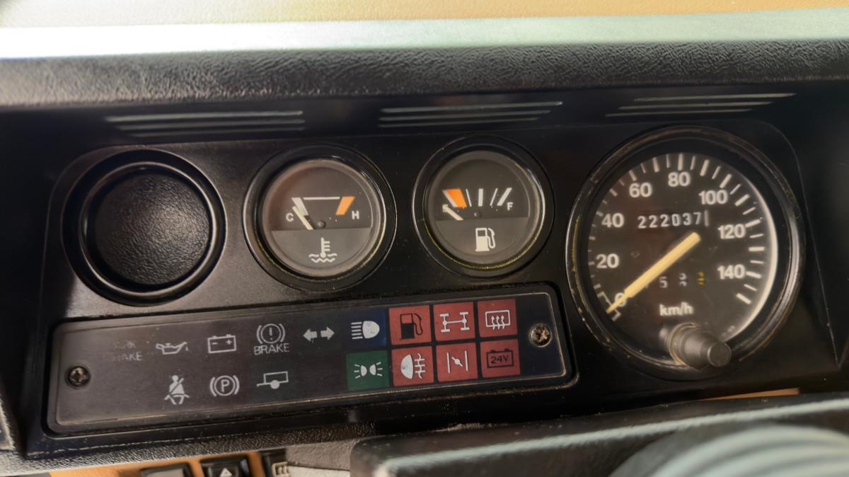 land-rover-defender-1995-diesel-2495cc
