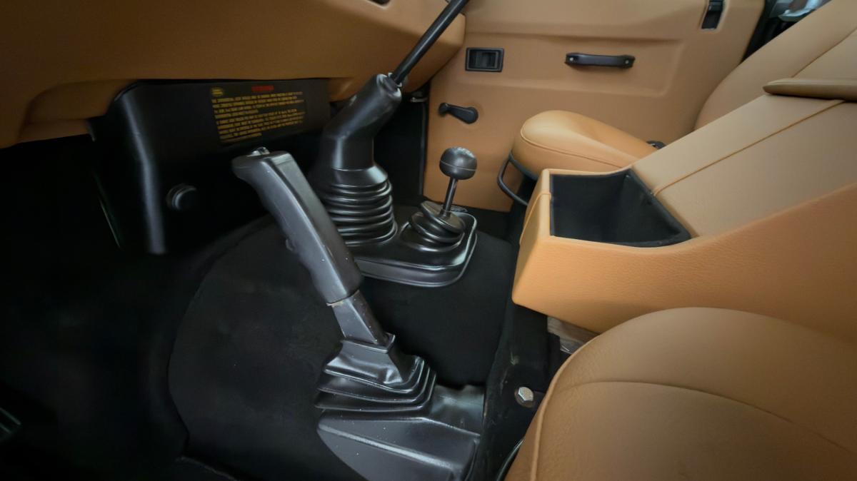 land-rover-defender-1995-diesel-2495cc