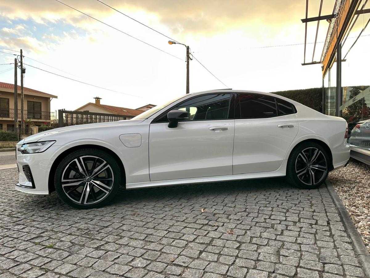 volvo-s60-2020-hibrido-a-gasolina-1969cc