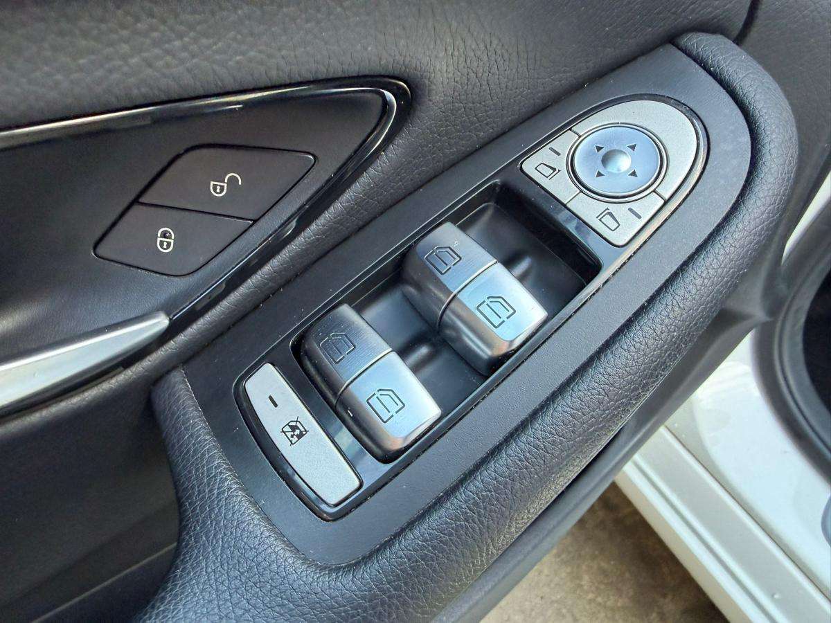 mercedes-benz-classe-c-2015-diesel-2143cc