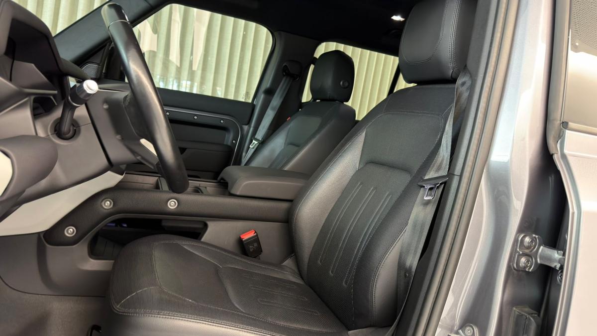 land-rover-defender-2021-diesel-2997cc
