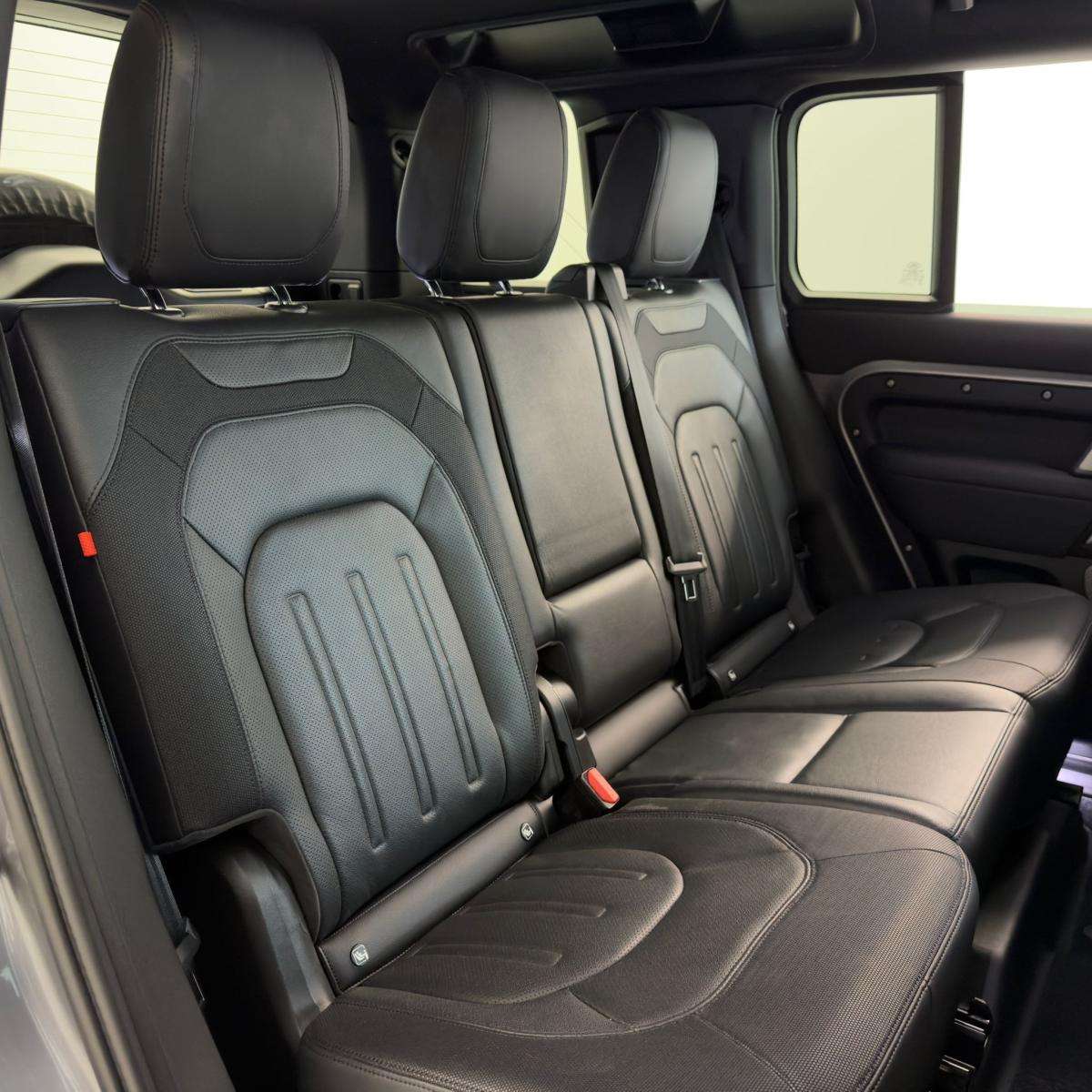 land-rover-defender-2021-diesel-2997cc