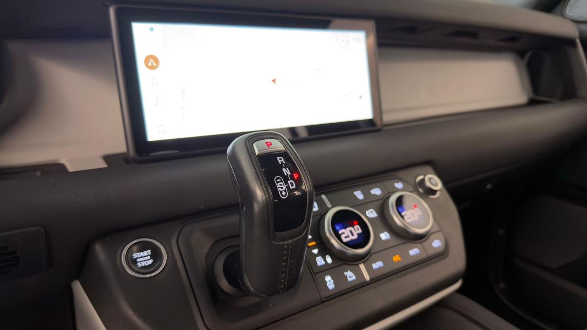 land-rover-defender-2021-diesel-2997cc
