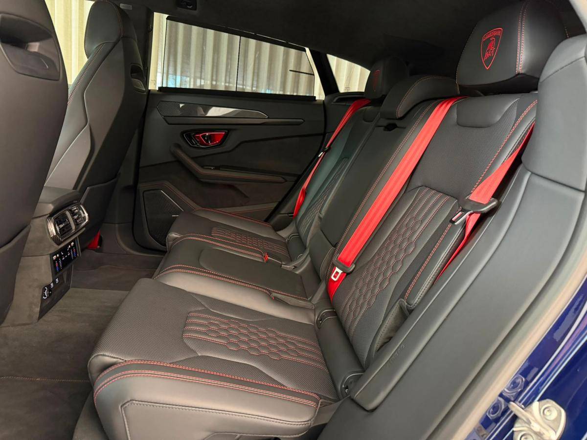 lamborghini-urus-2026-hibrido-a-gasolina-3996cc