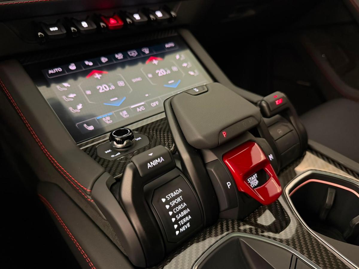 lamborghini-urus-2026-hibrido-a-gasolina-3996cc