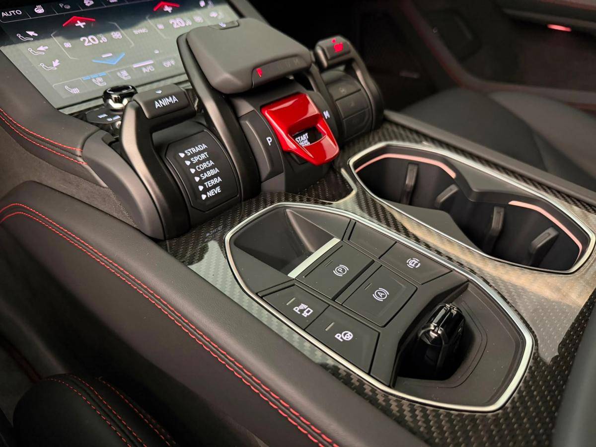 lamborghini-urus-2026-hibrido-a-gasolina-3996cc