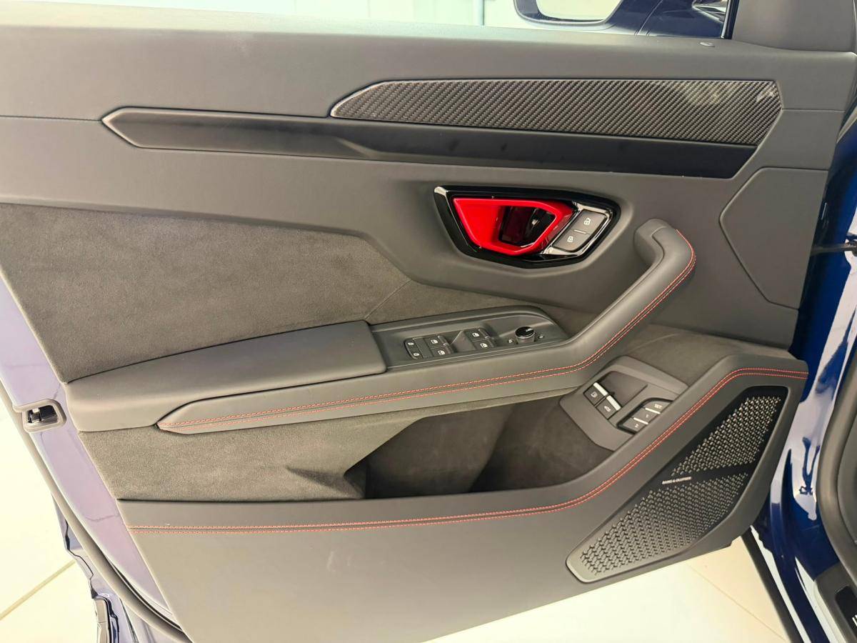 lamborghini-urus-2026-hibrido-a-gasolina-3996cc