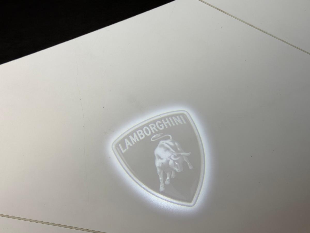 lamborghini-urus-2025-hibrido-a-gasolina-3996cc