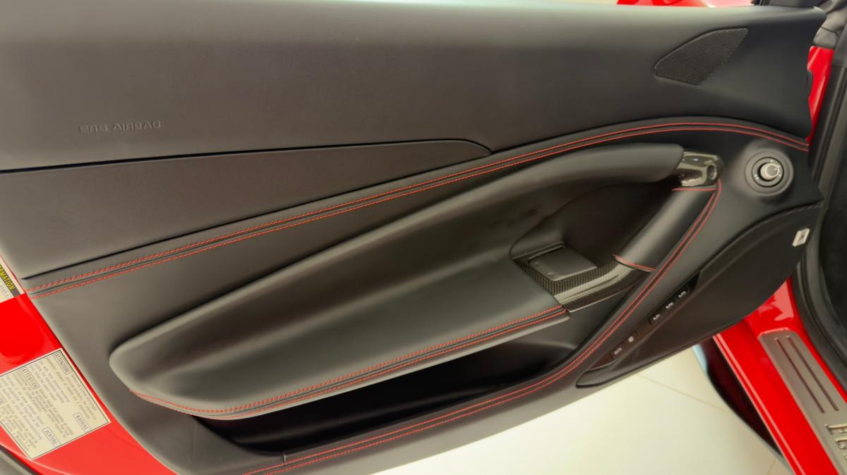 ferrari-f8-tributo-2022-gasolina-3902cc
