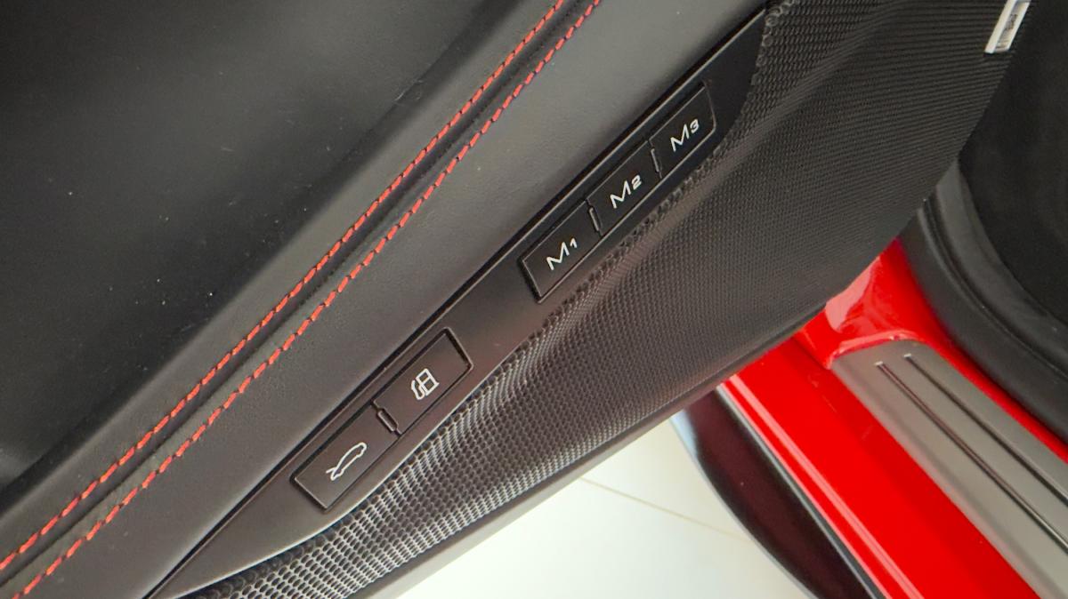 ferrari-f8-tributo-2022-gasolina-3902cc