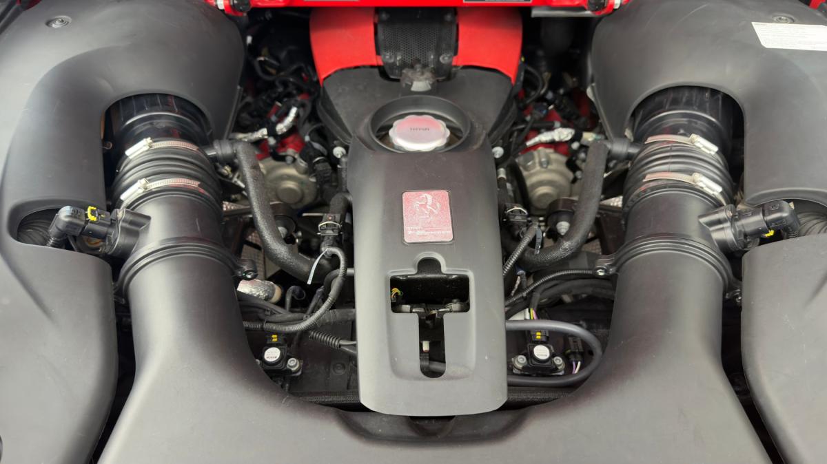 ferrari-f8-tributo-2022-gasolina-3902cc