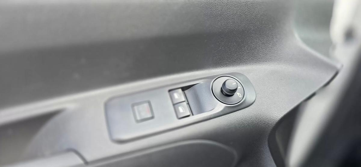 peugeot-partner-2022-diesel-1499cc