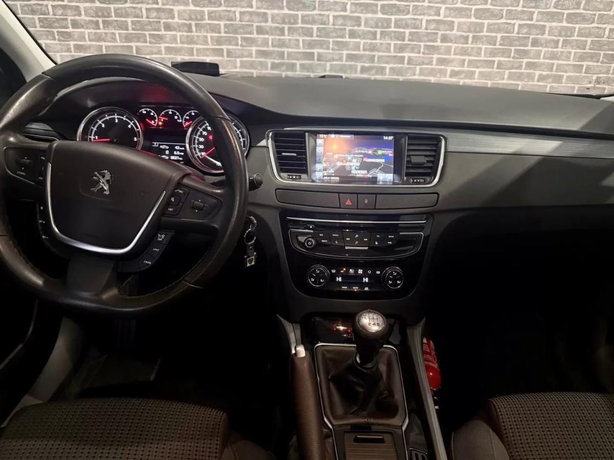 peugeot-508-sw-2017-diesel-1560cc