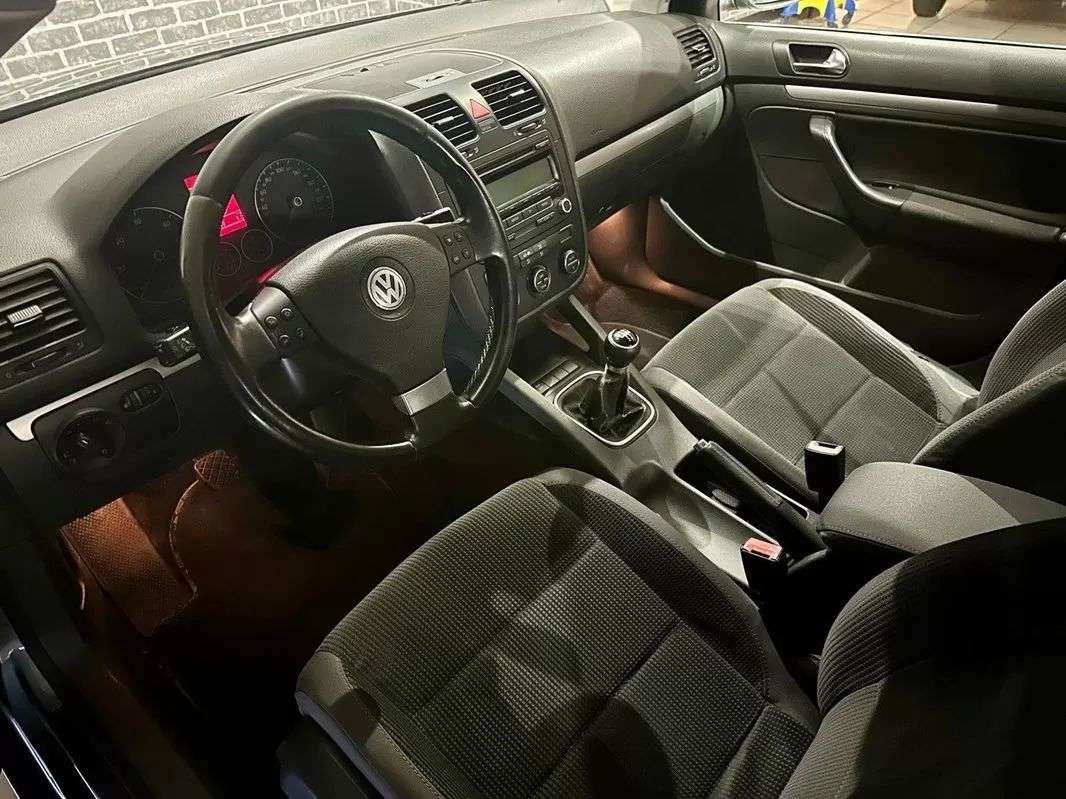volkswagen-jetta-2009-diesel-1896cc