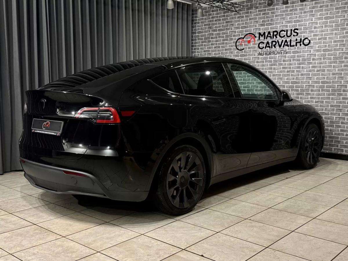 tesla-model-y-2022-eletrico-200cc