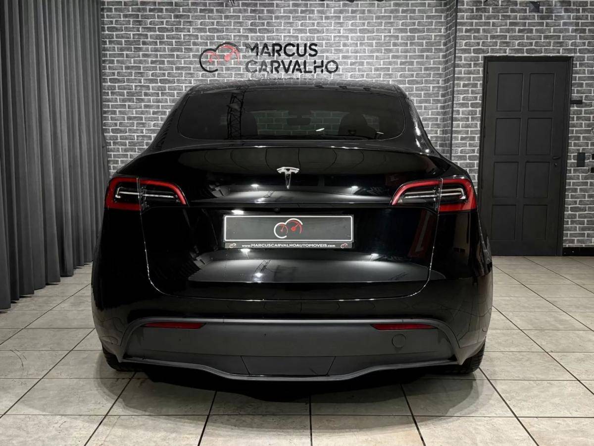 tesla-model-y-2022-eletrico-200cc