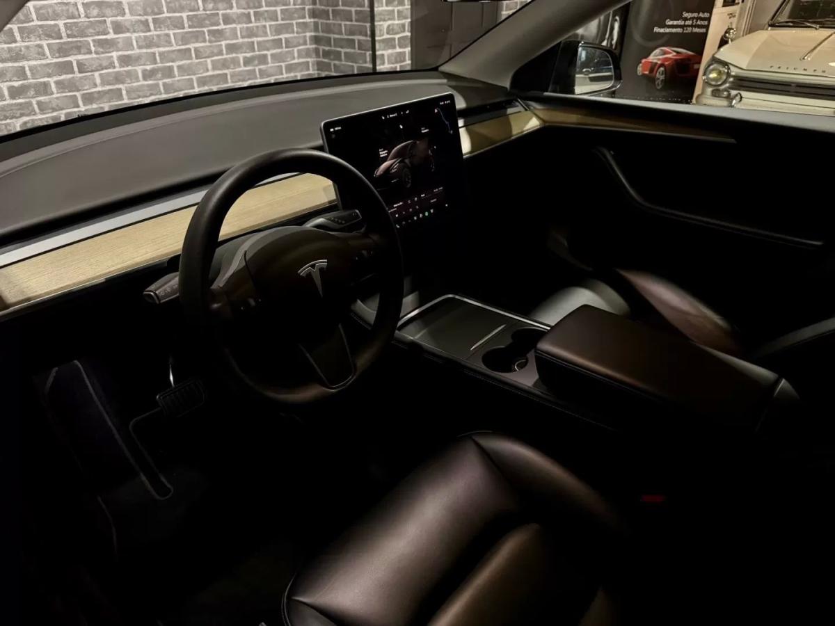 tesla-model-y-2022-eletrico-200cc