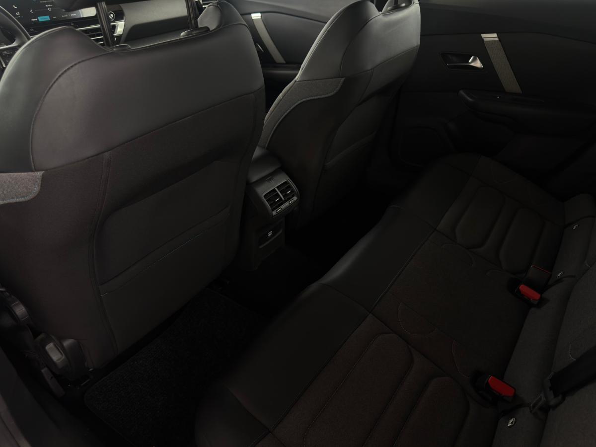 citroen-c4-2023-diesel-1499cc