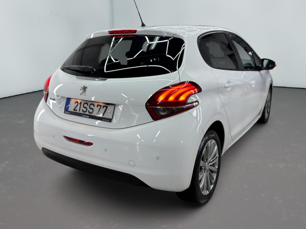 peugeot-208-2017-diesel-1560cc