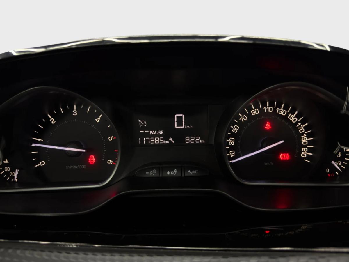 peugeot-208-2017-diesel-1560cc