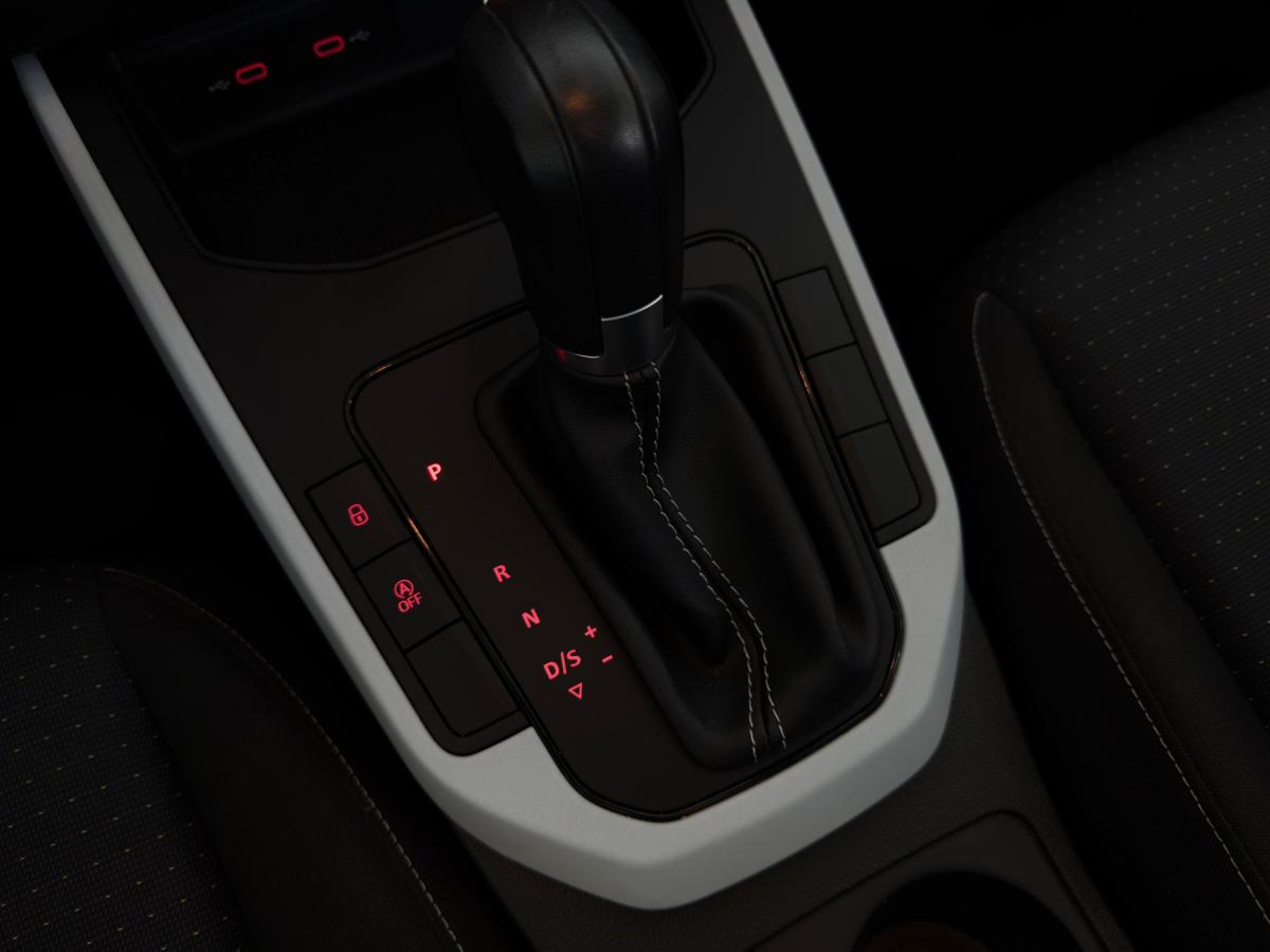 seat-arona-2025-gasolina-999cc