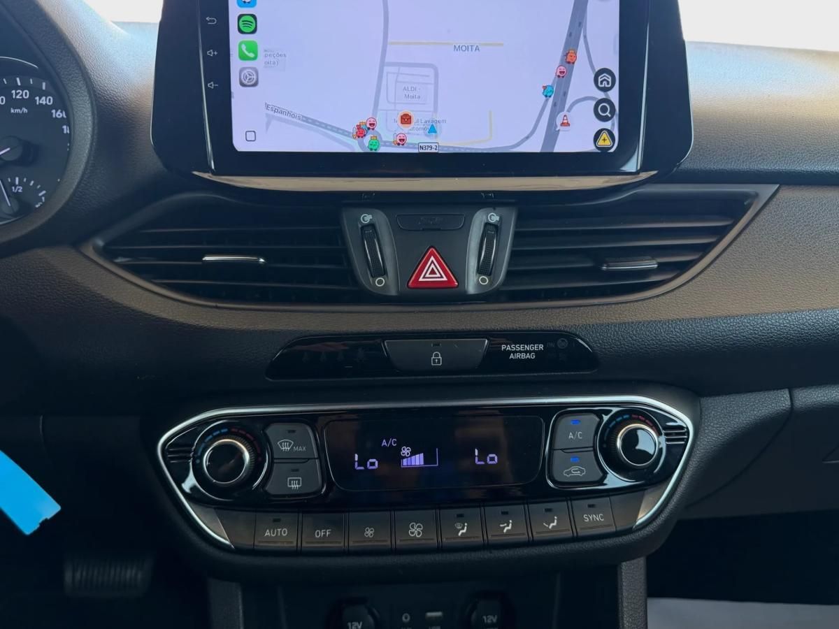 hyundai-i30-2018-diesel-1582cc