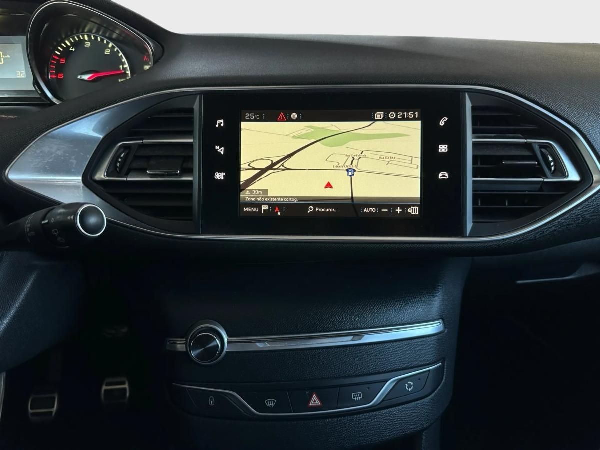 peugeot-308-sw-2018-diesel-1499cc
