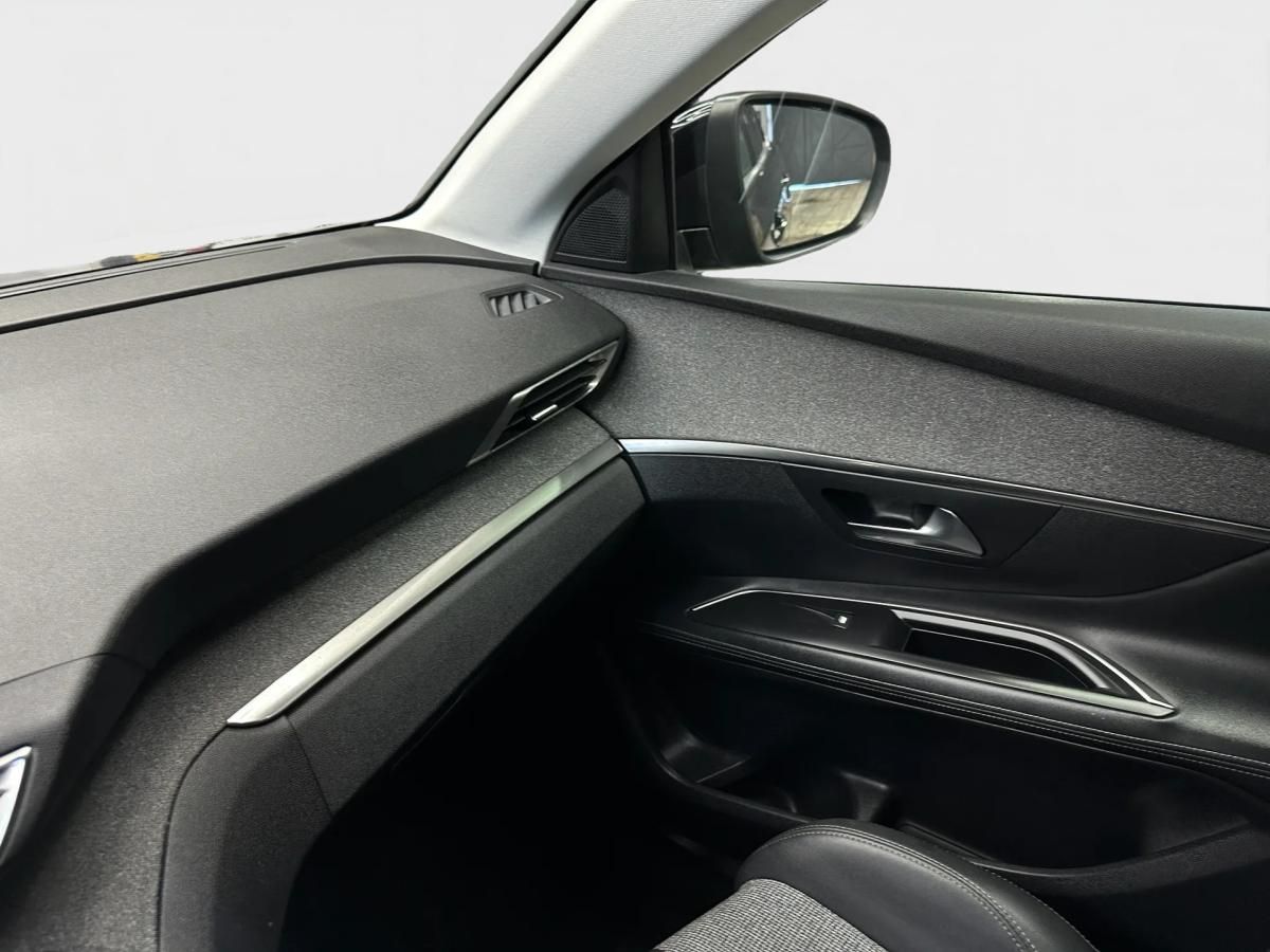 peugeot-3008-2019-diesel-1499cc