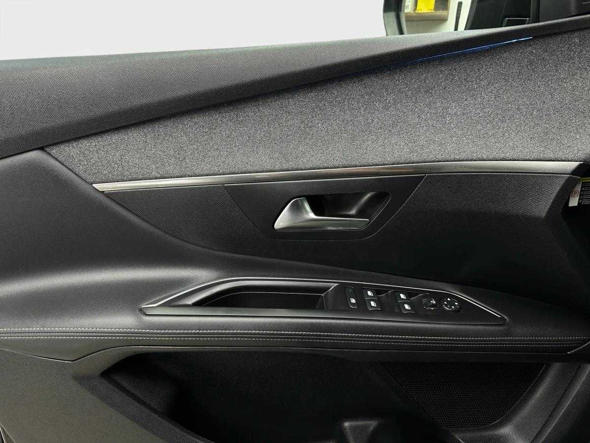peugeot-3008-2019-diesel-1499cc