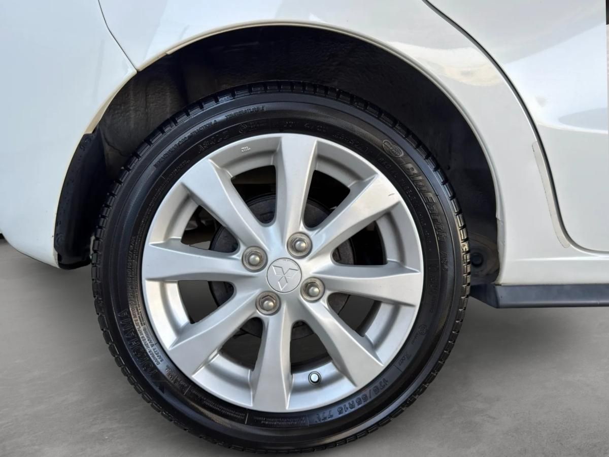 mitsubishi-space-star-2016-gasolina-1193cc