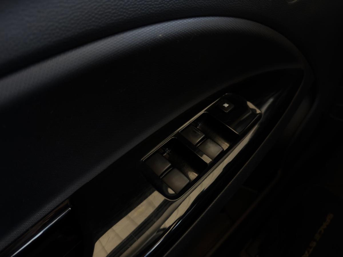 mitsubishi-space-star-2016-gasolina-1193cc