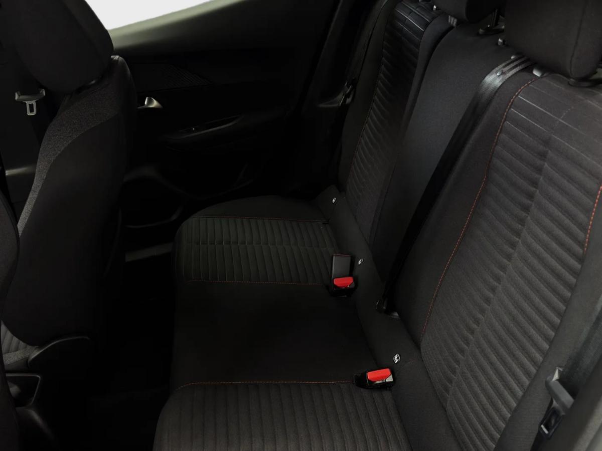peugeot-2008-2021-diesel-1499cc